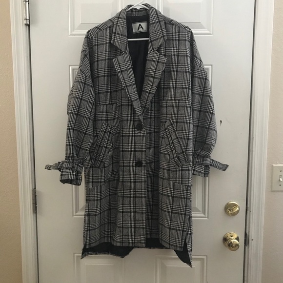Plaid pattern coat - Picture 1 of 7